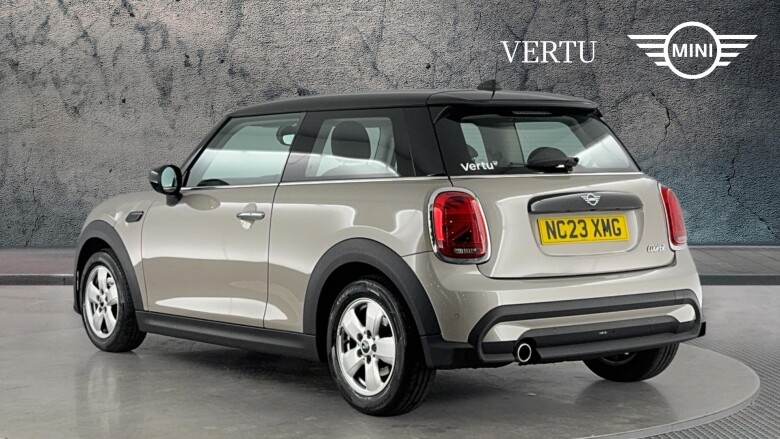 MINI Hatchback 1.5 Cooper Classic 3dr Auto [Comfort/Nav Pack] Petrol Hatchback